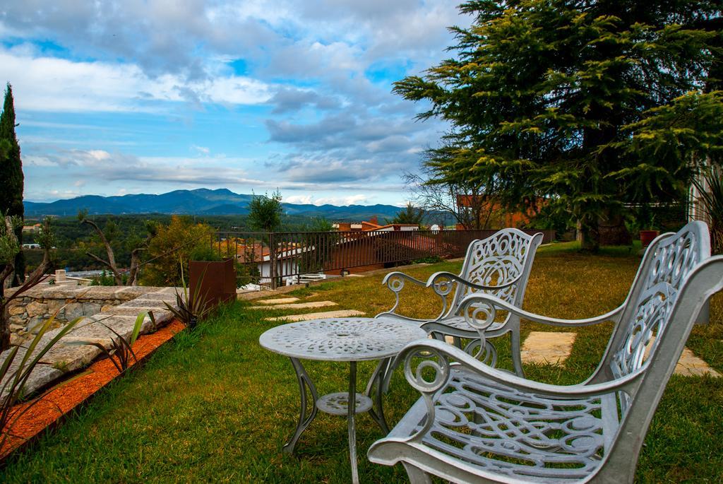 Villa Montjuic Girona Bagian luar foto