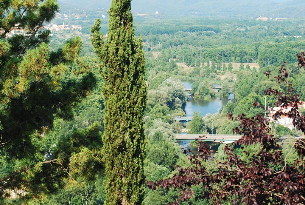 Villa Montjuic Girona Bagian luar foto